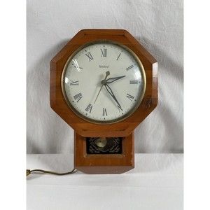 Vintage United Metal Goods Mfg Co Model No. 59 Electric Wall Clock Working READ